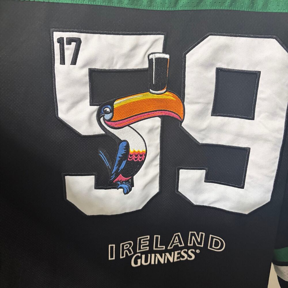 Guinness Beer Ireland Toucan Hockey Jersey Mens XL Black Embroidered 1759 - Picture 5 of 9